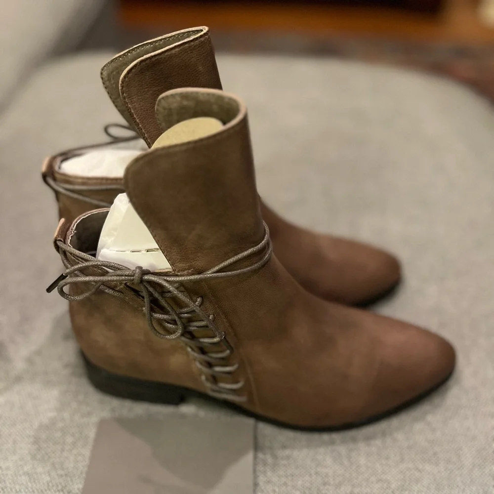 Antelope Taupe Leather Hi Front Tied Ankle Boots - Picture 5 of 13
